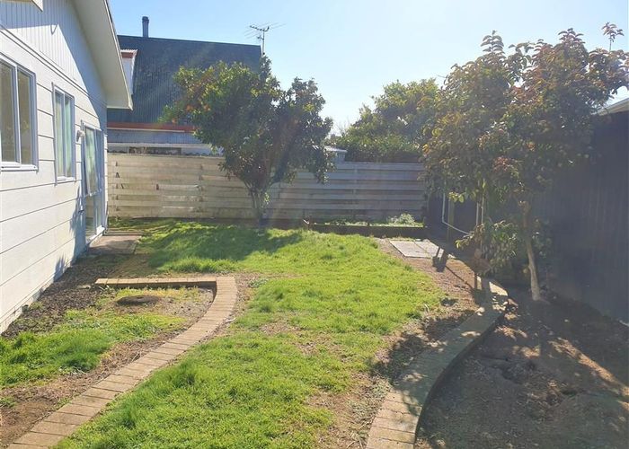  at 25A Buckingham Crescent, Papatoetoe, Manukau City, Auckland