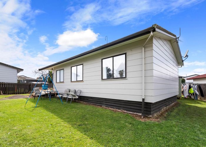  at 2/114 Finlayson Avenue, Clendon Park, Manukau City, Auckland