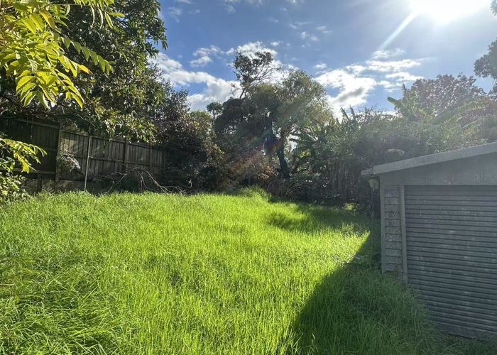  at 3 Nandana Drive, Glen Eden, Waitakere City, Auckland