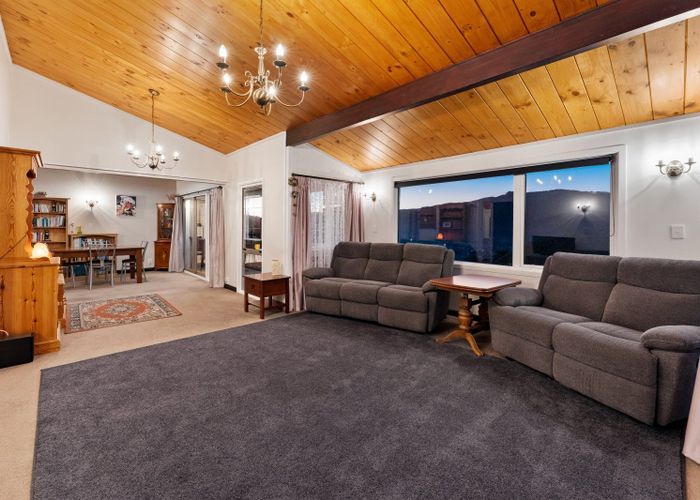  at 13 Kenilworth Grove, Silverstream, Upper Hutt