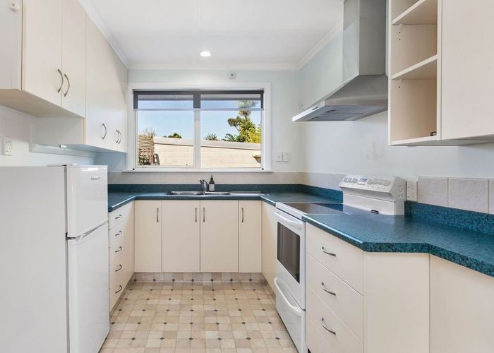  at 8 Redbridge Lane, Sydenham, Christchurch