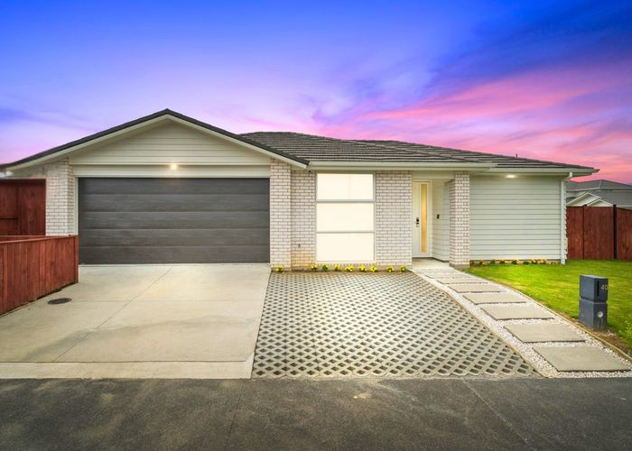  at 40 Sapwood Crescent, Takanini, Papakura, Auckland
