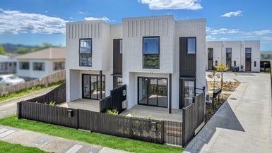  at 2/3 Tapu Road, Huapai, Kumeu
