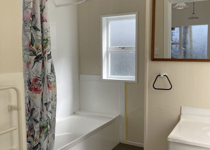  at 27 McKinley Cres, Brooklyn, Wellington, Wellington