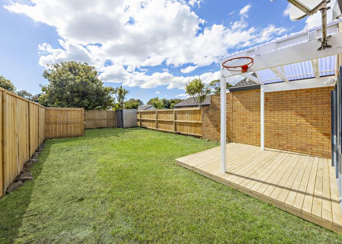  at 4/202 Massey Road, Māngere East, Auckland