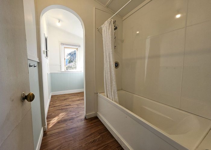  at 14 Collins Street, Blaketown, Grey, West Coast