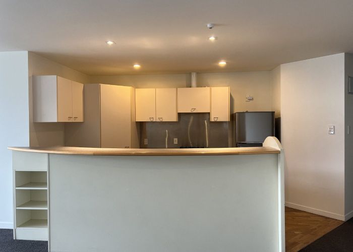  at 4/8 Basque Road, Eden Terrace, Auckland City, Auckland