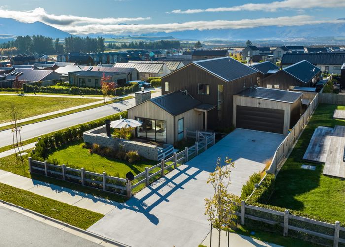  at 35 Mount Nicholas Avenue, Wānaka