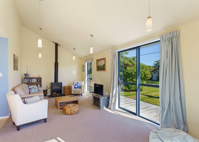  at 17 Hona Street, Waikanae Beach, Kapiti Coast, Wellington