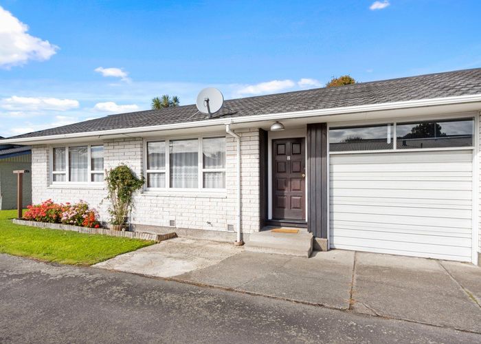  at 2/110 Champion Street, Edgeware, Christchurch