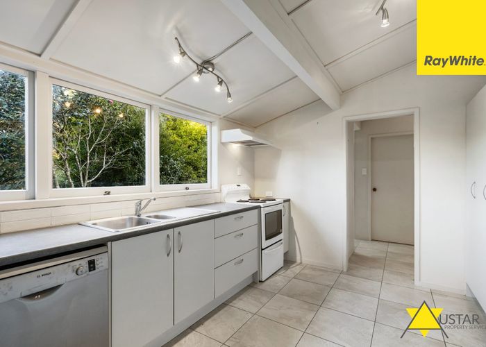  at 38 Daffodil Street, Titirangi, Waitakere City, Auckland