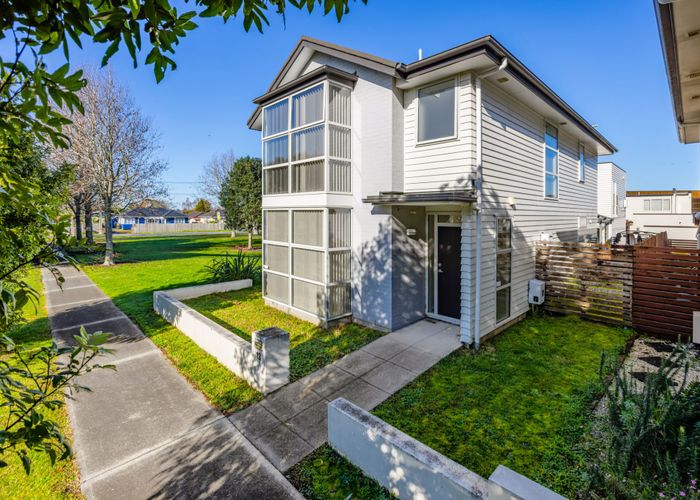  at 13 Phar Lap Crescent, Takanini, Papakura, Auckland