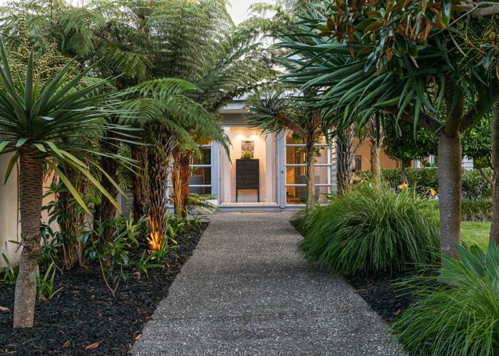  at 3 Thomas Hunter Lane, Greenhithe, Auckland