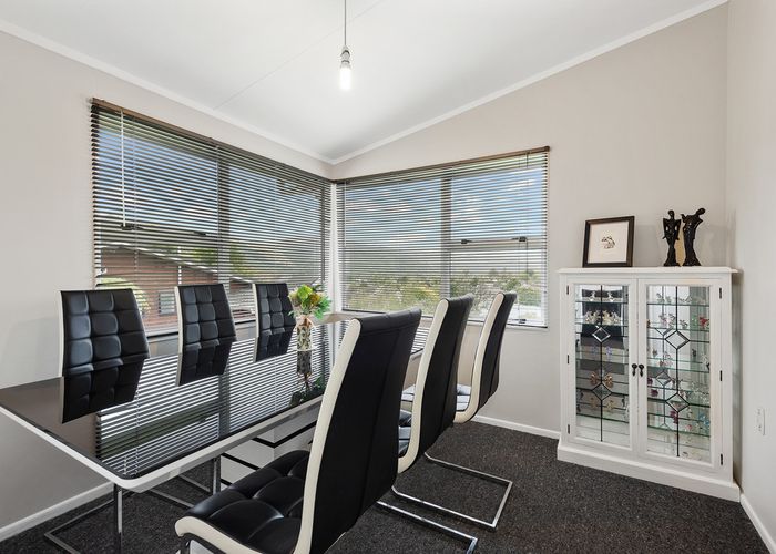  at 6 Duncraig Street, Silverstream, Upper Hutt