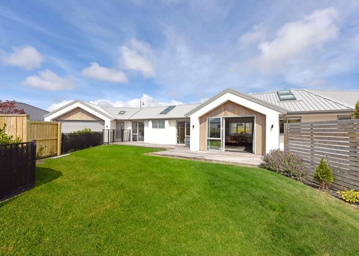  at 8 Manarola Road, HALSWELL, CHRISTCHURCH