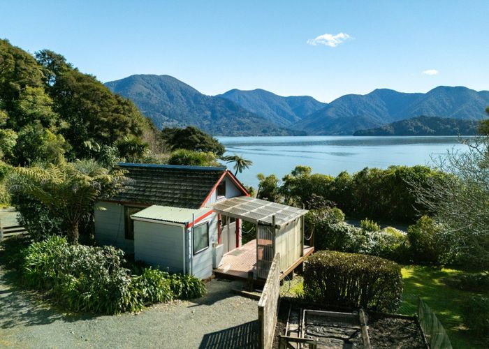  at 718 Kenepuru Road, Picton