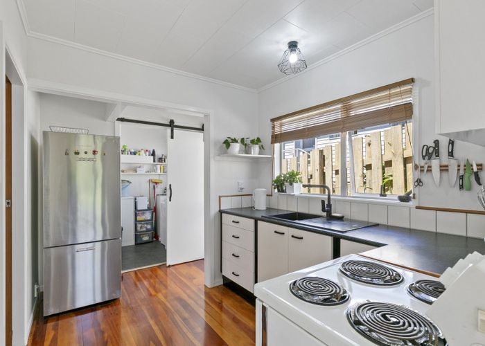  at 17 Padnell Crescent, Paparangi, Wellington