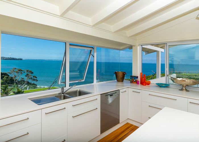  at 47 Rothesay Bay Road, Rothesay Bay, Auckland