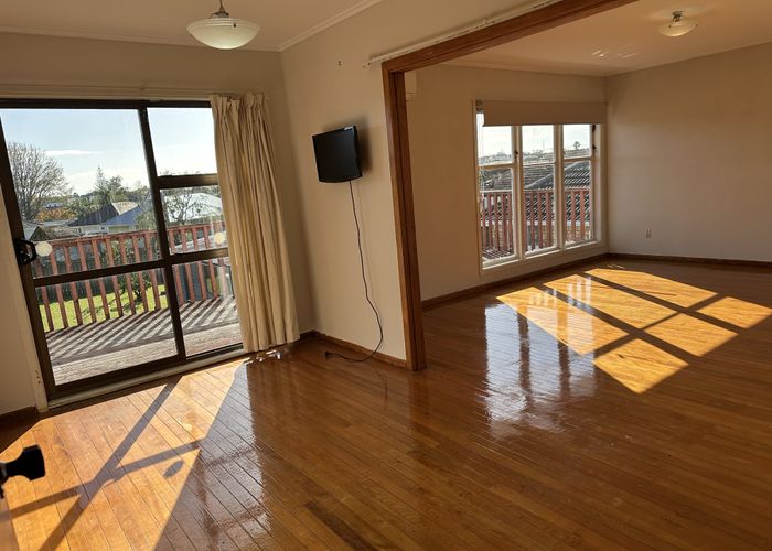  at 13 Moor Ave, Te Atatu Peninsula, Waitakere City, Auckland