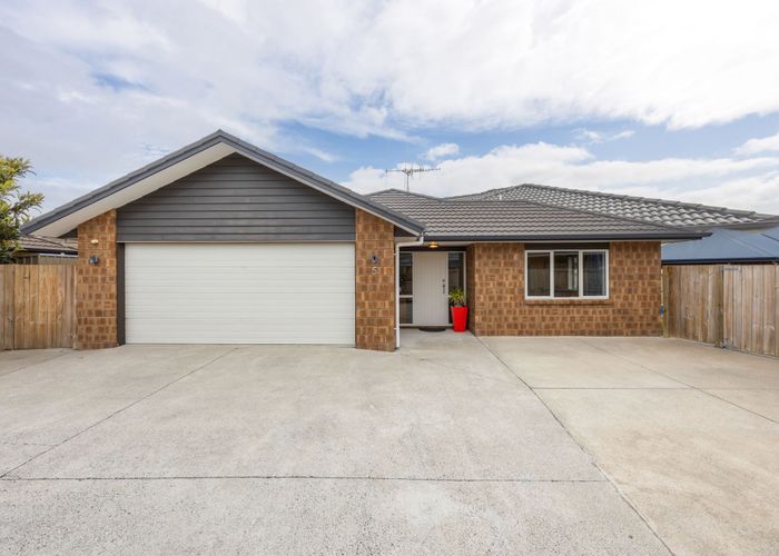  at 5 Allgood Place, Rototuna North, Hamilton