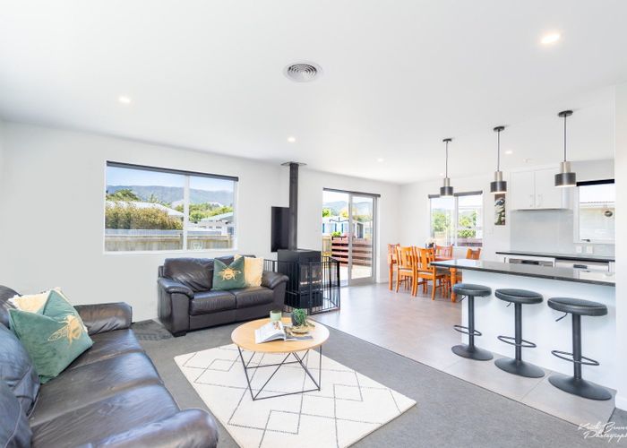  at 119 California Drive, Totara Park, Upper Hutt
