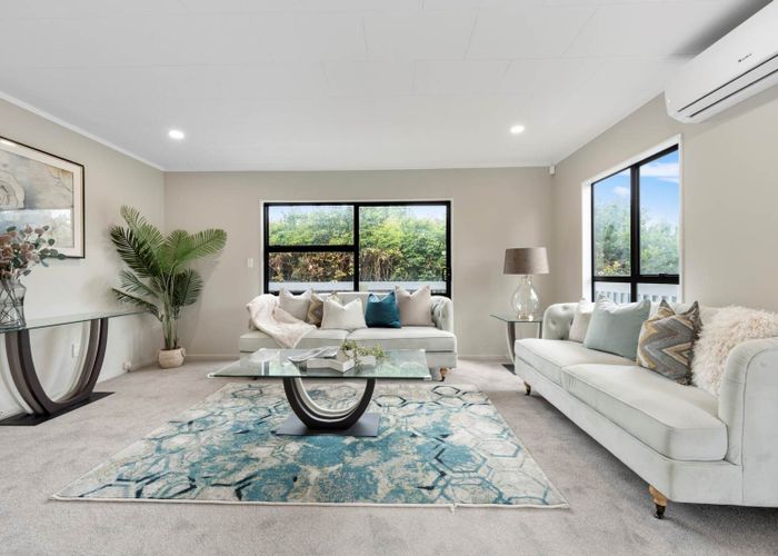  at 3/219 Don Buck Road, Massey, Waitakere City, Auckland
