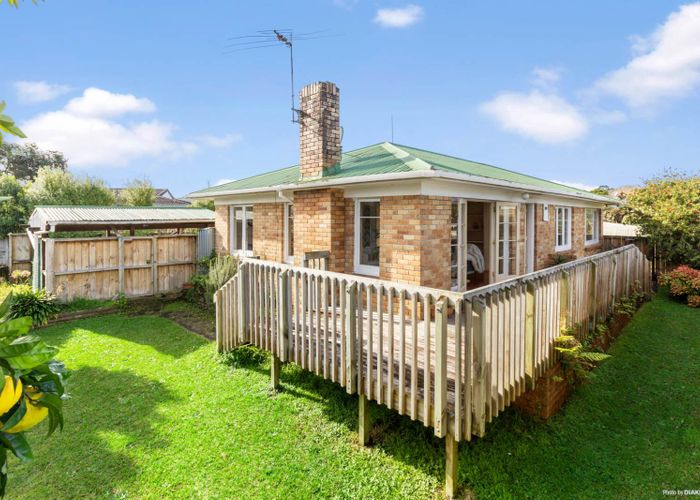  at 30 Kereru Street, Henderson, Auckland