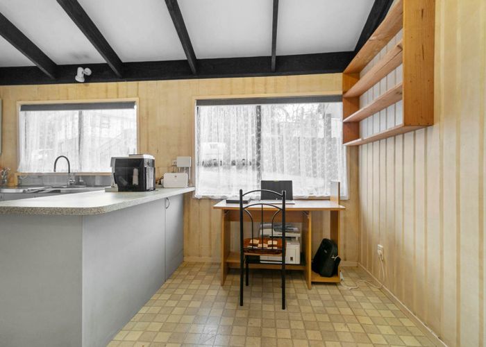  at 14 Landsdale Place, Massey, Waitakere City, Auckland
