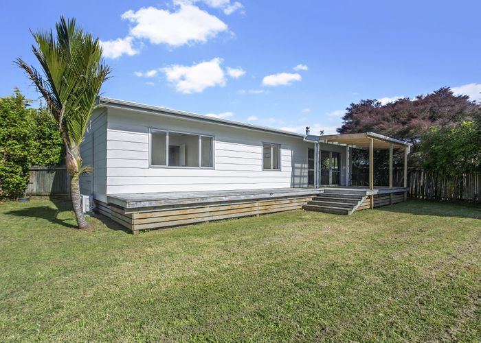  at 20 Taranui Place, Henderson, Waitakere City, Auckland