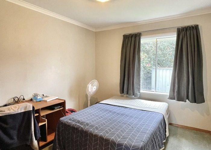  at 1/58 Oregon Drive, Maoribank, Upper Hutt, Wellington