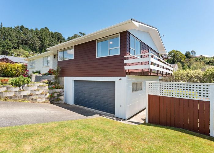  at 1 Dunrobin Grove, Silverstream, Upper Hutt, Wellington