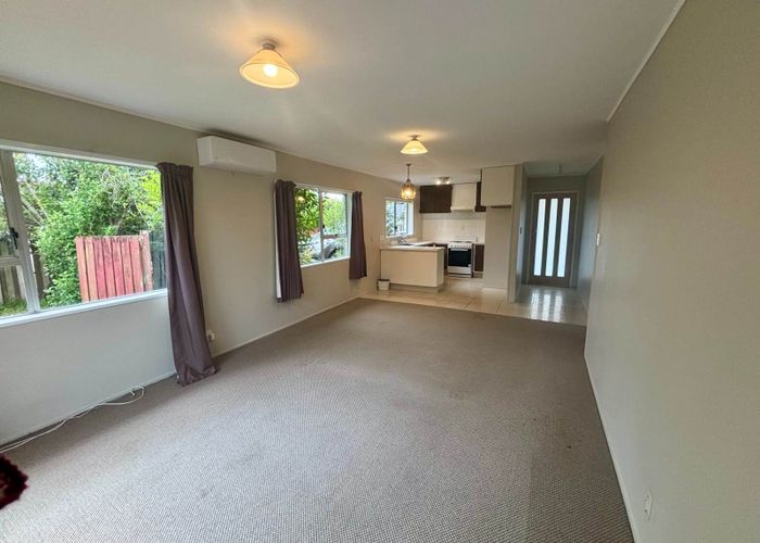  at 1/7 Rapallo Place, Farm Cove, Manukau City, Auckland