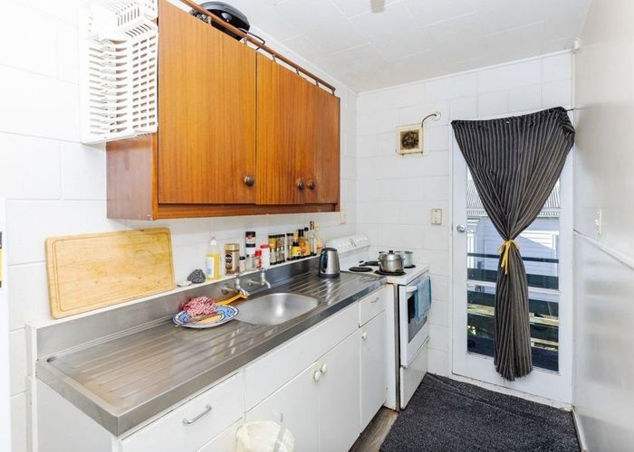  at 5/2 Coates Street, Hamilton East, Hamilton