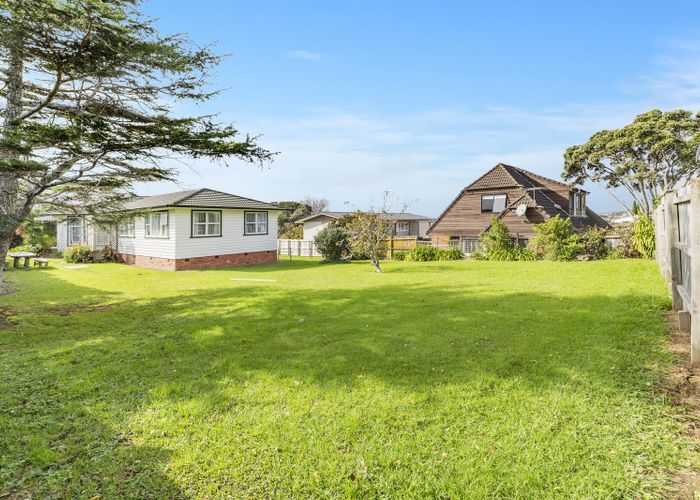  at 27 Litten Road, Cockle Bay, Auckland