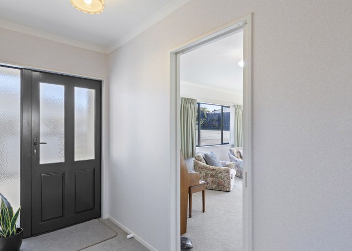  at 2/16 Sandel Rise, Merrilands, New Plymouth, Taranaki