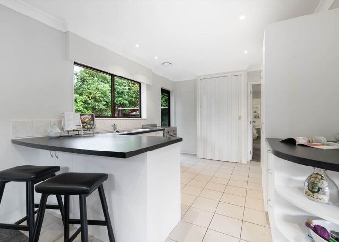  at 2/22 Beaumaris Way, Conifer Grove, Papakura, Auckland