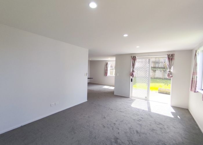  at 3 Cityview Pl, Massey, Waitakere City, Auckland