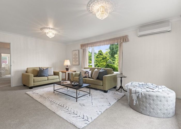  at 2 Hillgrove Place, Fitzherbert, Palmerston North