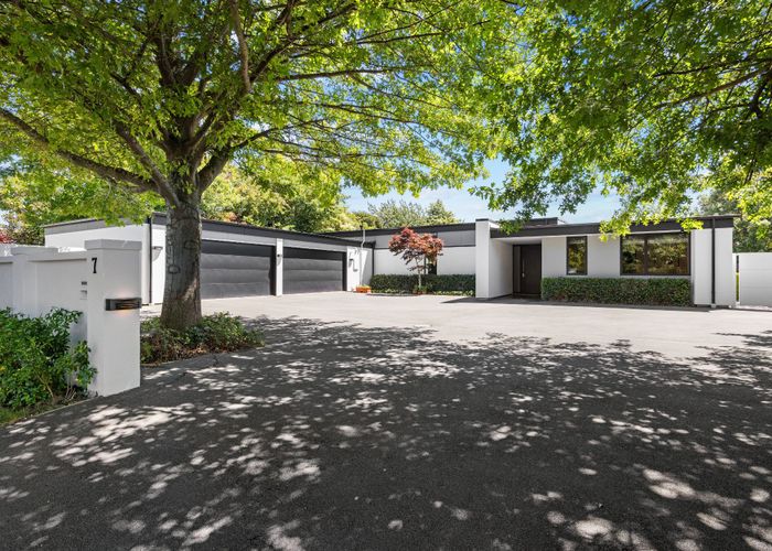  at 7 Carnaby Close, St Albans, Christchurch