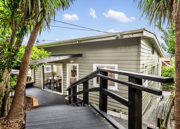  at 1/11 Norman Road, Hauraki, North Shore City, Auckland