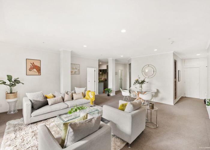  at AB/8 Farnham Street, Parnell, Auckland