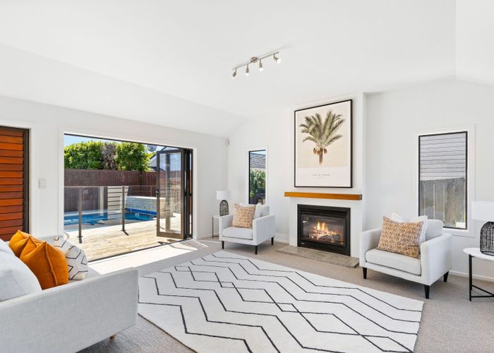  at 36 Wainui Avenue, Point Chevalier, Auckland City, Auckland