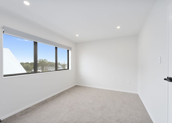  at 1B Egremont Street, Belmont, North Shore City, Auckland