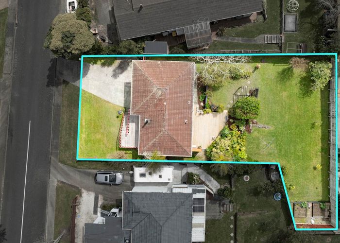  at 15 Longreach Drive, Sunnyvale, Waitakere City, Auckland