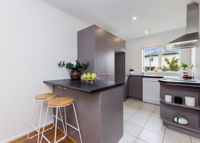  at 20 Brashier Circle, Sunnyvale, Waitakere City, Auckland