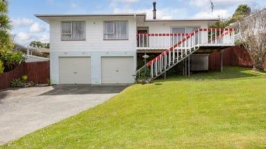  at 15 Longreach Drive, Sunnyvale, Auckland
