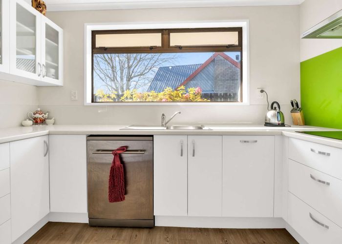  at 20 Lancewood Drive, Halswell, Christchurch City, Canterbury