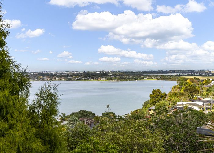  at 2A Tynor Place, Hillsborough, Auckland City, Auckland