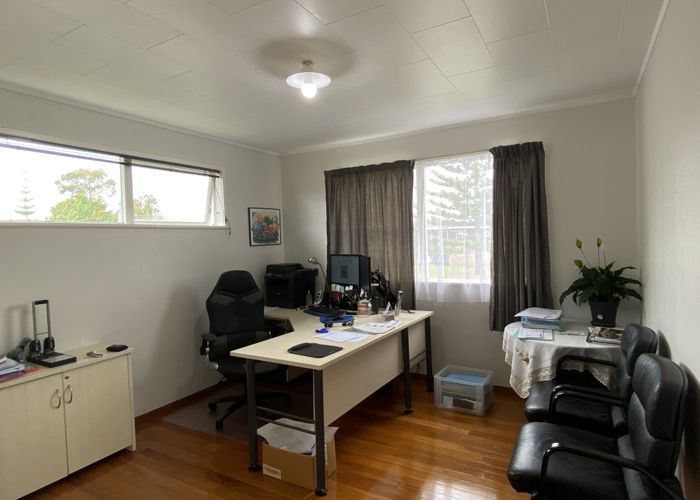  at 33 Reelick Avenue, Pakuranga Heights, Manukau City, Auckland
