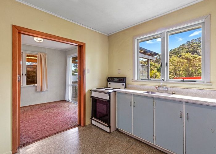  at 15 Lauderdale Road, Birkdale, North Shore City, Auckland